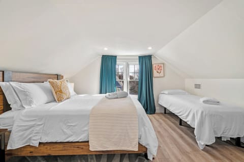 83 print 127Selwyn Units1 3 024