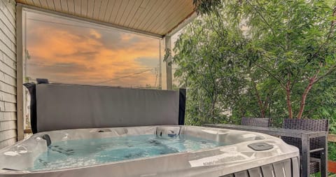 Jacuzzi privé seulement pour vous :) - Disponible à l'année