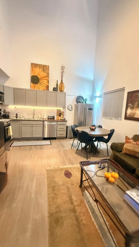 Full size kitchen