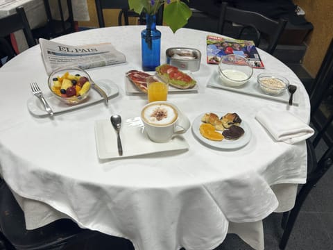 Daily continental breakfast for a fee