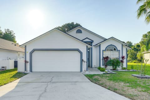 Exterior | Parking | Driveway (2 Vehicles) | Street Parking