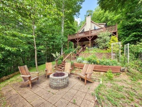 Firepit View to Back of House