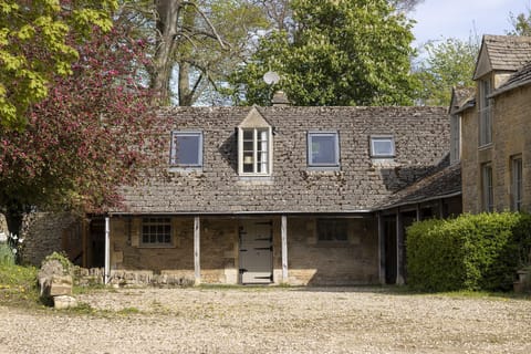 The Old Stables at Broadwell Manor - StayCotswold