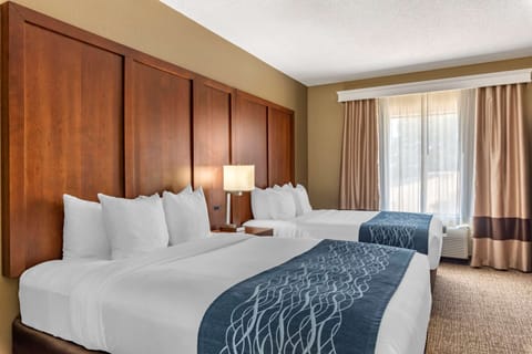 Suite, 2 Queen Beds and 1 Sofa Bed, Non Smoking | Desk, iron/ironing board, free WiFi, bed sheets