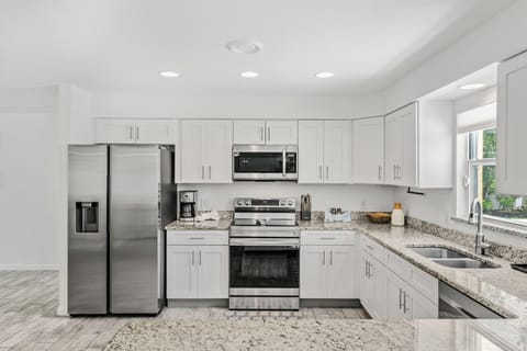 Fully equipped kitchen with everything you need!