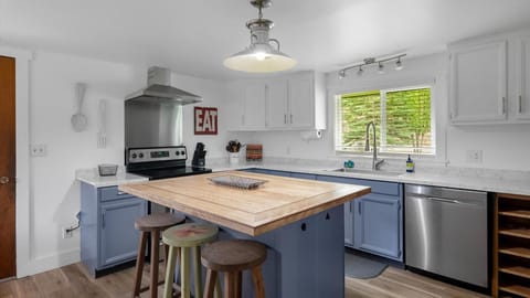 Skyles Lake Escape (8552)