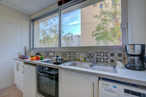 Kitchen and dining area