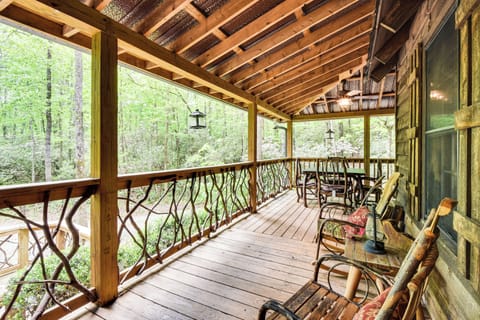 Sautee Nacoochee Vacation Rental | 3BR | 2BA | 1,000 Sq Ft | Steps Required