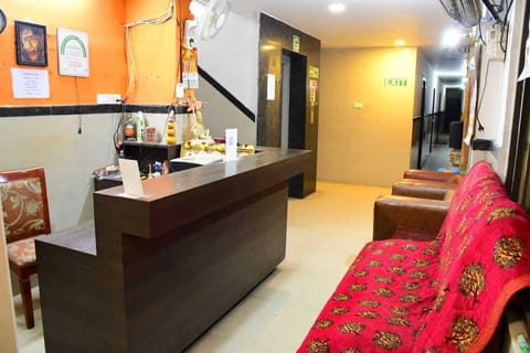 Desk, laptop workspace, free WiFi