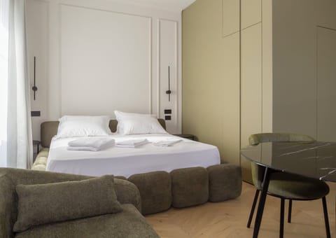 Deluxe Room | In-room safe, free WiFi