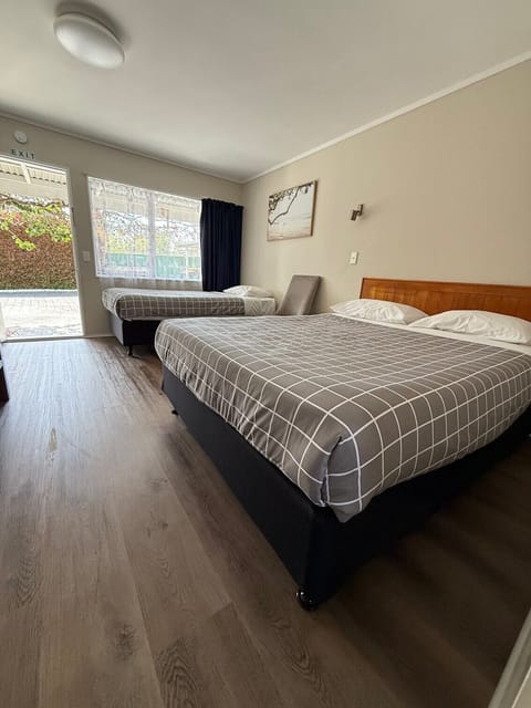 Standard Studio | Free WiFi