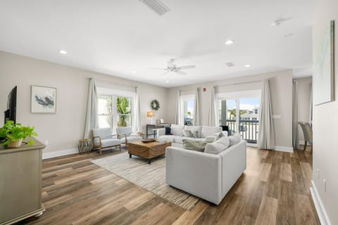House, 4 Bedrooms, Marina View | Living area | 65-inch Smart TV with digital channels, Netflix, Hulu
