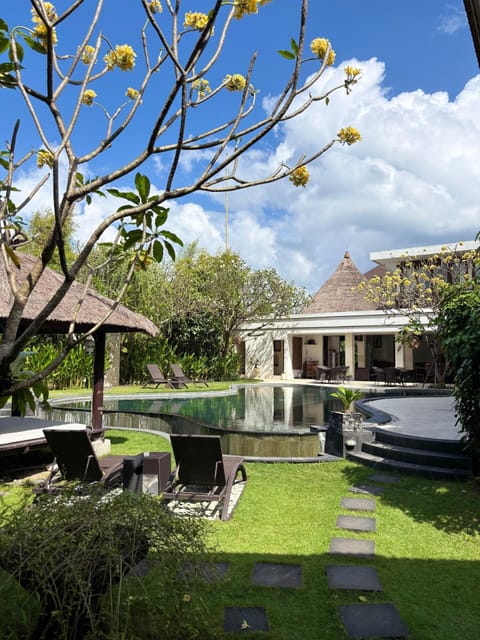 16 bedroom and pool area