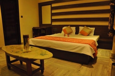 Executive Double or Twin Room | Desk, free WiFi