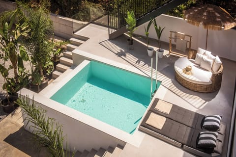 Junior Suite, Pool View | Soundproofing, free WiFi