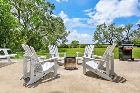 Take in endless marsh and creek views from the patio, designed with plenty of seating for your group.