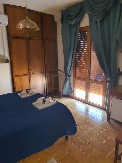 Classic Double Room | Free WiFi, bed sheets