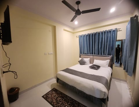 Standard Double Room | Free WiFi