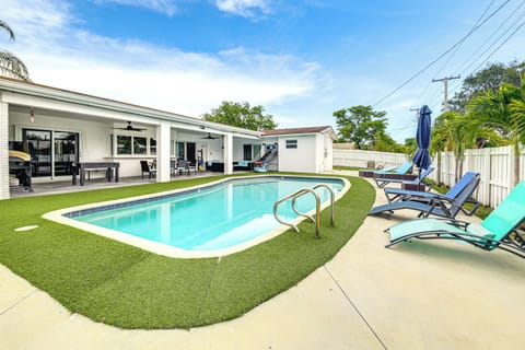 Hollywood Vacation Rental | 3BR | 2BA | 1,850 Sq Ft | Small Step to Enter