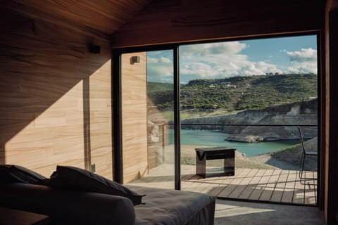 Classic Cabin, Balcony, Lake View | Laptop workspace, free WiFi, bed sheets