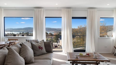 Living, Balcony