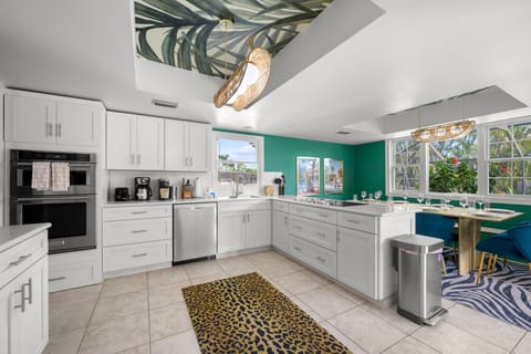 Welcome to our spacious, fully stocked kitchen — equipped with everything you need to prepare delicious meals and create lasting memories.

