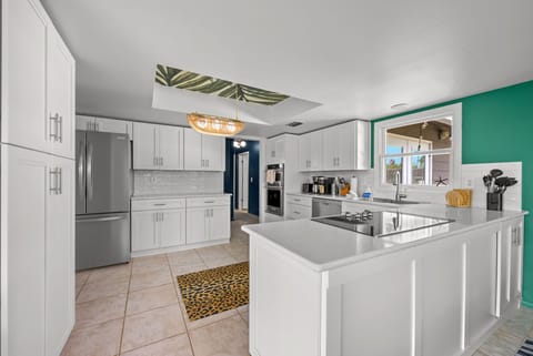 Welcome to our spacious, fully stocked kitchen — equipped with everything you need to prepare delicious meals and create lasting memories.

