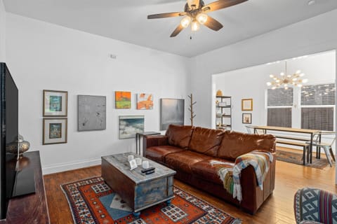 Perfectly designed to accommodate all your family and friends comfortably.