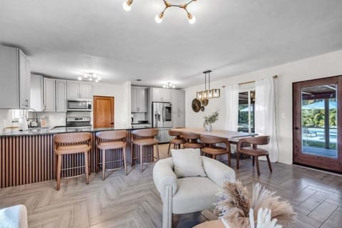 House, 4 Bedrooms | Interior