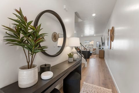 Townhome, 4 Bedrooms | Interior