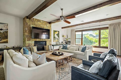 Unwind in this luxury villa at The Reserve at Lake Travis where upscale comfort meets lakefront adventure!