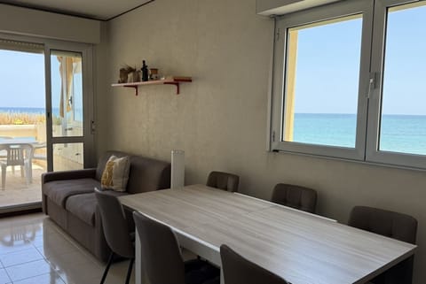 SE176 – Senigallia, Two-Bedroom Apartment with Stunning Sea View Apartment in Senigallia