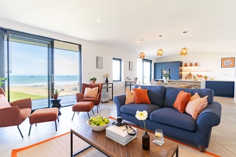 Living room at The Crow's Nest, The Lookout, Widemouth Bay, Cornwall, self catering with Beach Retreats.