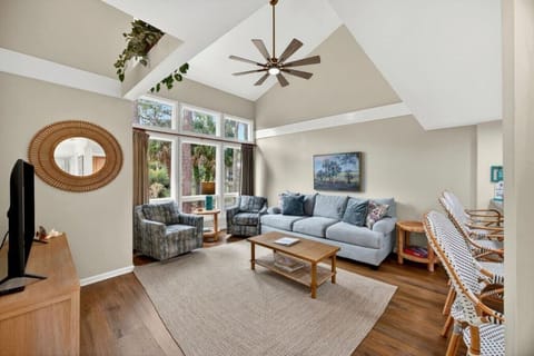 A Comfortable Living Room with a View!