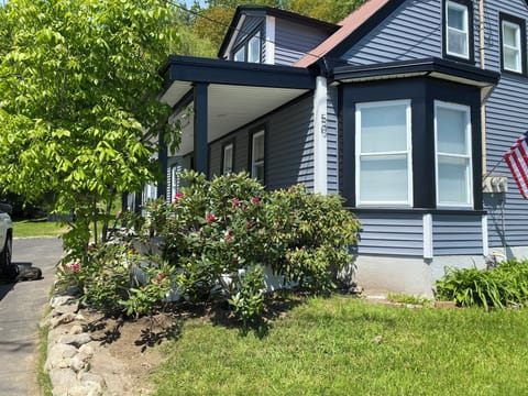 Closer view of the front of the home. 