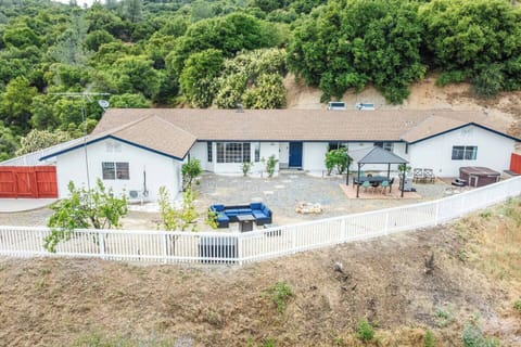 56d60df4-e5b6-4c92-9aa7-49908bd99271