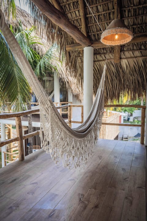 Deluxe Studio Suite, Sea View, Tower | Terrace/patio