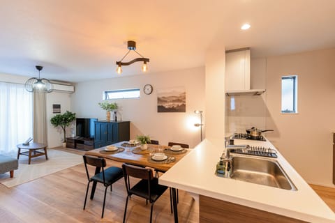 Comfort House, Non Smoking, Balcony | Blackout drapes, soundproofing, iron/ironing board, free WiFi