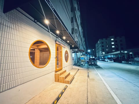 Free self parking