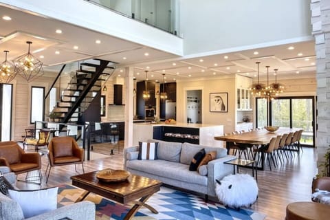 Living Room (1)