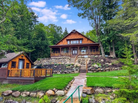 Lakeside Lodge on 7th Lake