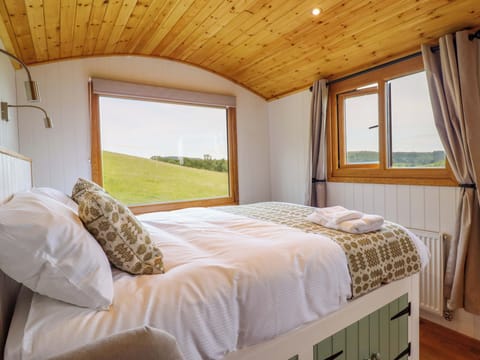 1 bedroom, individually decorated, individually furnished, free WiFi