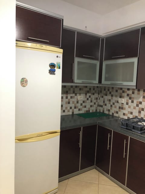 Deluxe Double Room, Balcony, Hill View | Private kitchen