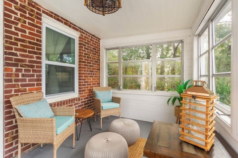 Sun Room/Front Porch
