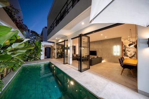 Luxury Villa, 2 Bedrooms, Private Pool | Premium bedding, in-room safe, blackout drapes, free cribs/infant beds
