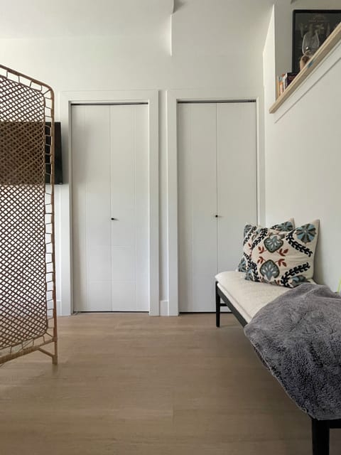 Washer & Dryer, Closet on the left