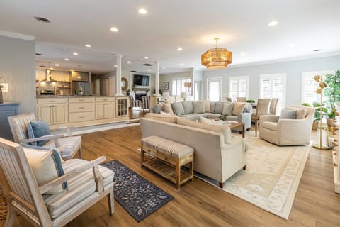 Welcome to the Fitzgerald Retreat - a resort-like family experience in Annapolis.