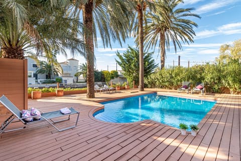 Holiday Home Swimming Pool