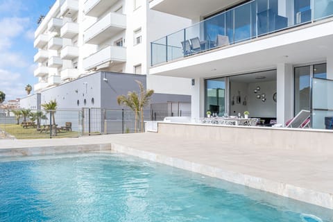 Holiday Home Swimming Pool