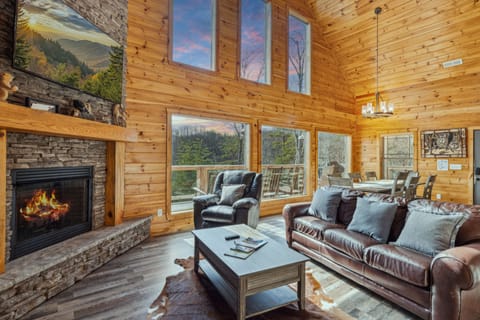 Cabin, 4 Bedrooms | Living area | Smart TV